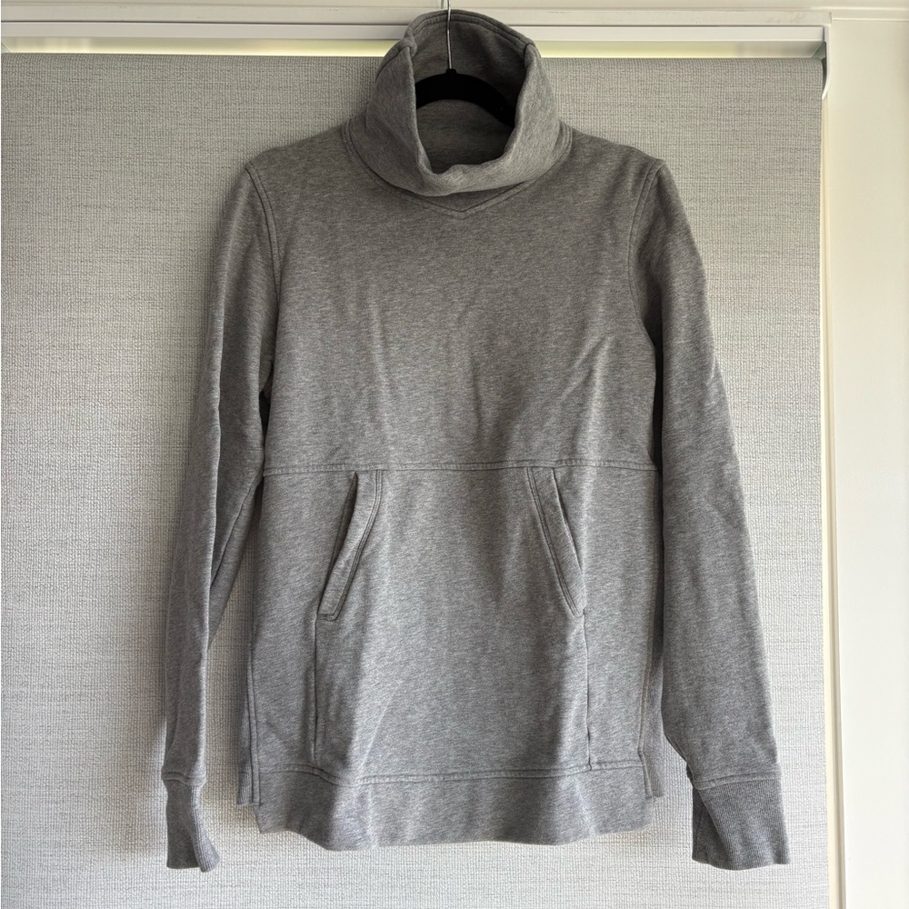 lululemon athletica Heather Gray Turtleneck Sweatshirt